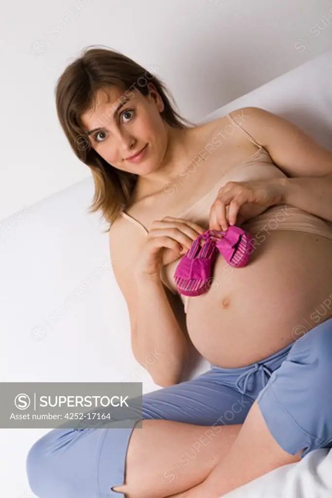 Pregnant woman bootee