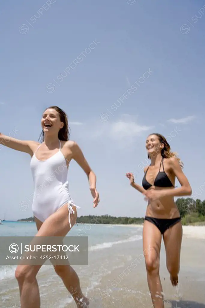 Women beach energy
