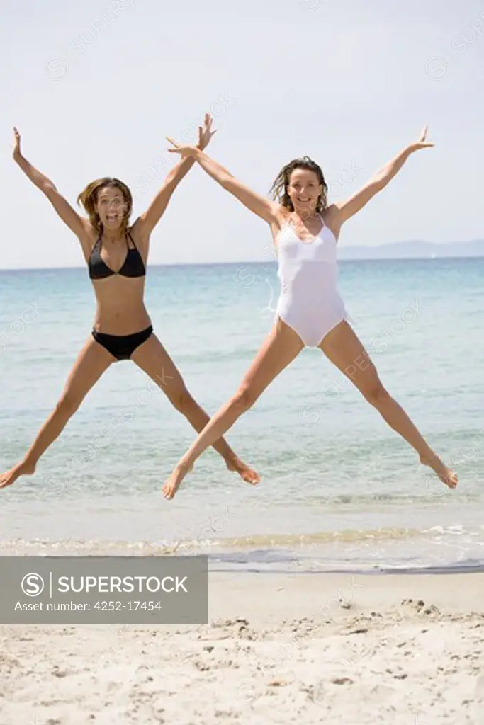 Women beach energy