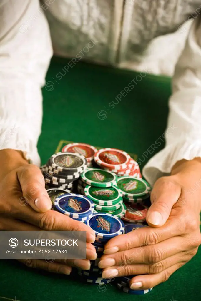 Poker gains