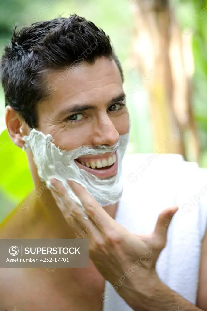Man nature shaving