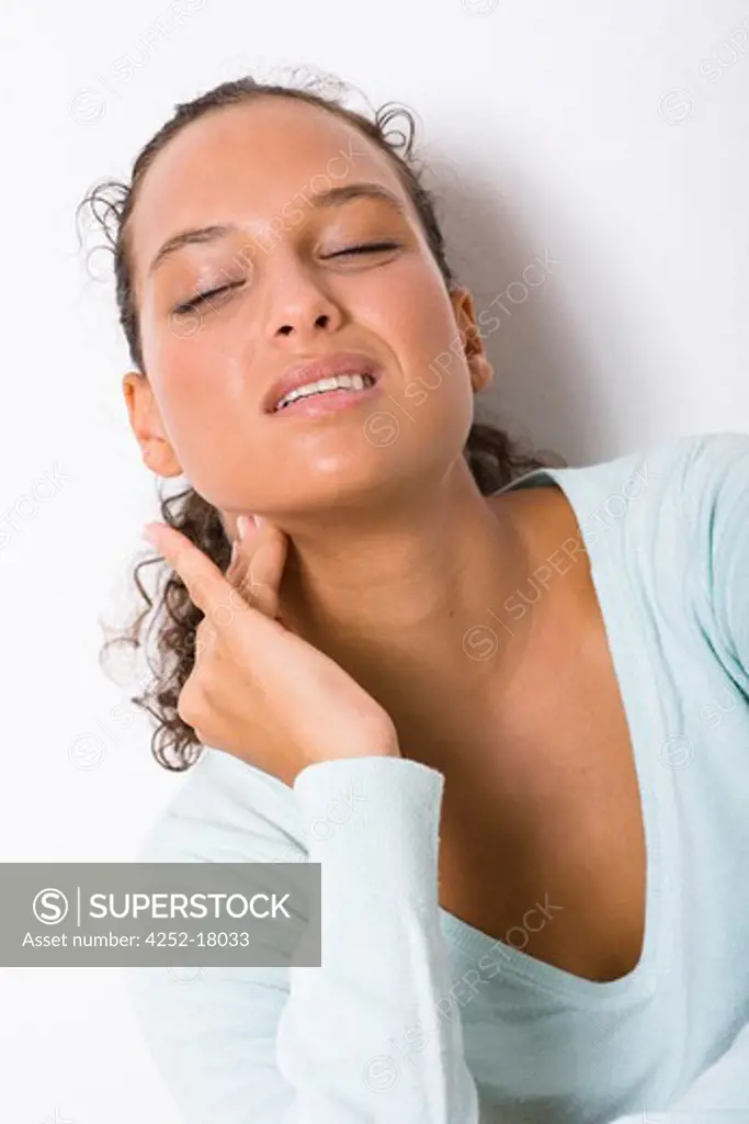 Woman throat pain