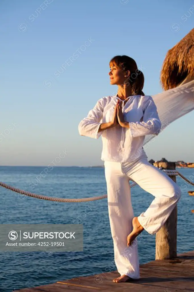 Wooman sea yoga