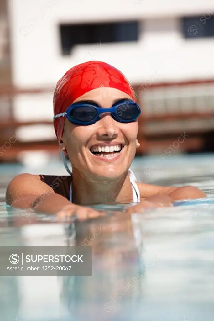 Woman natation pool