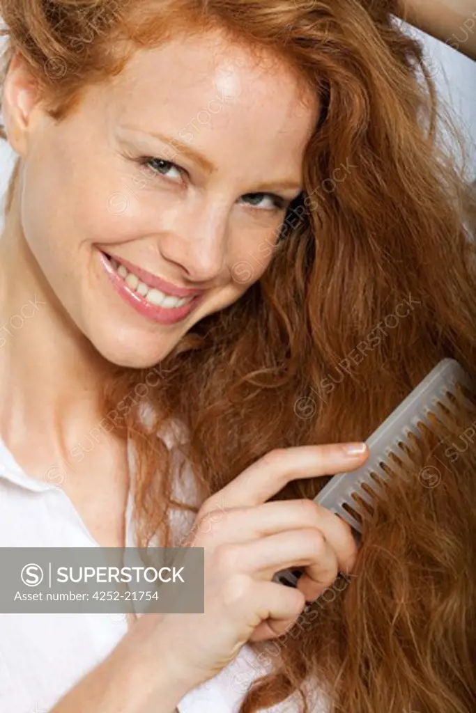 Woman hair untangling