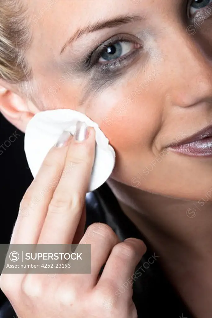 Woman make up removal