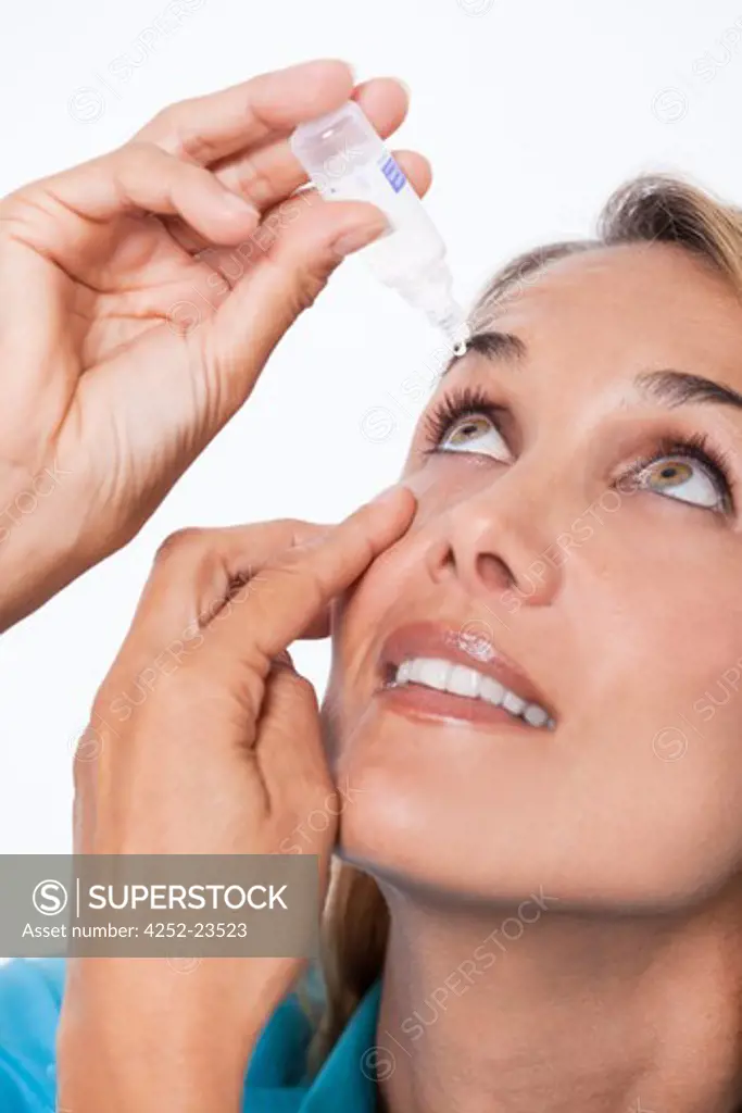 Woman eye lotion