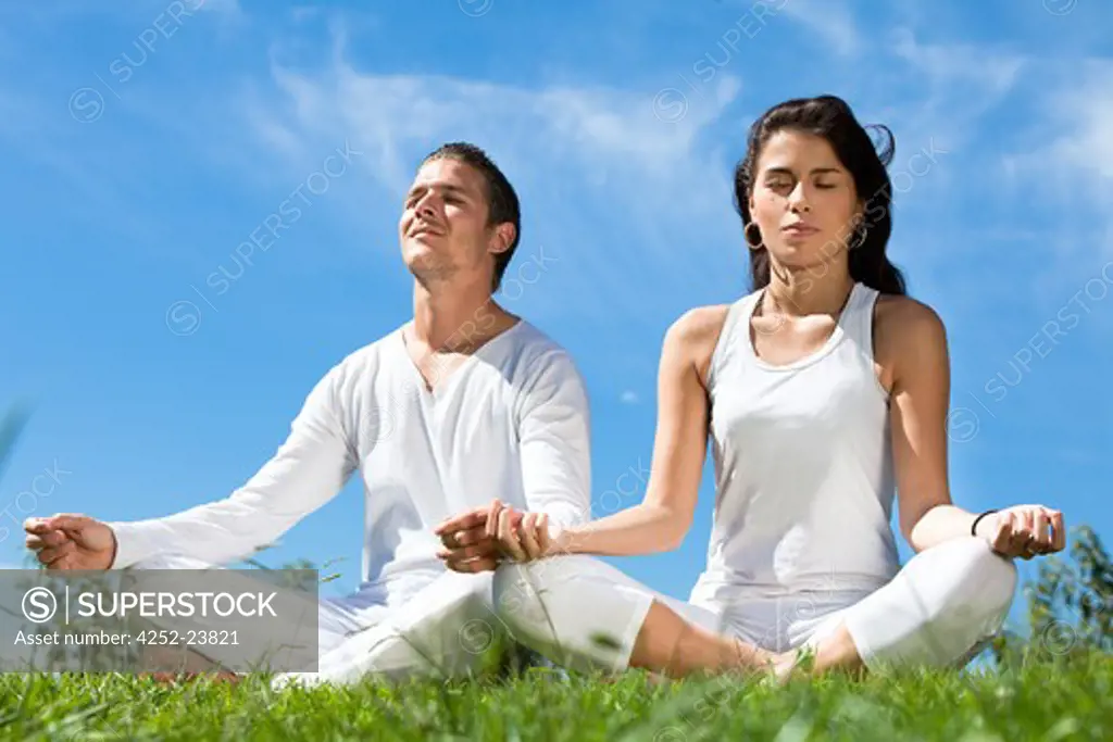 Couple yoga