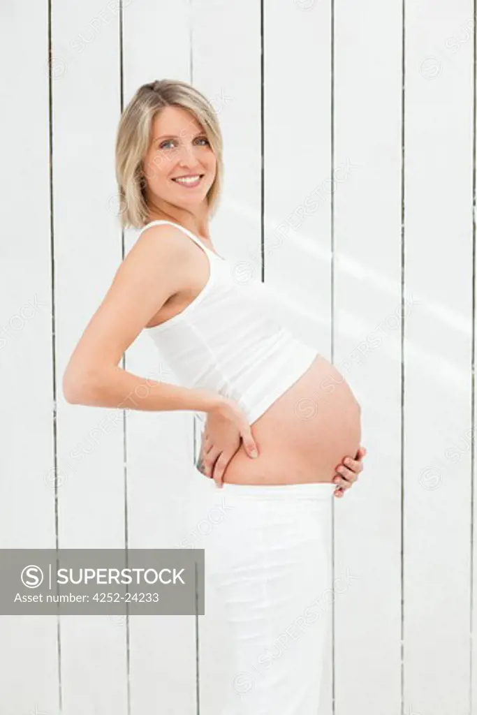 Pregnant woman smile