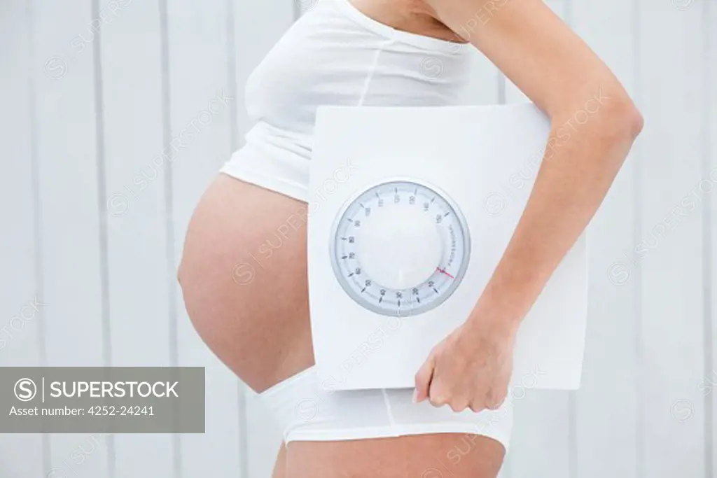 Pregnant woman scale