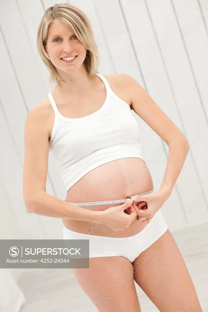 Pregnant woman measurements