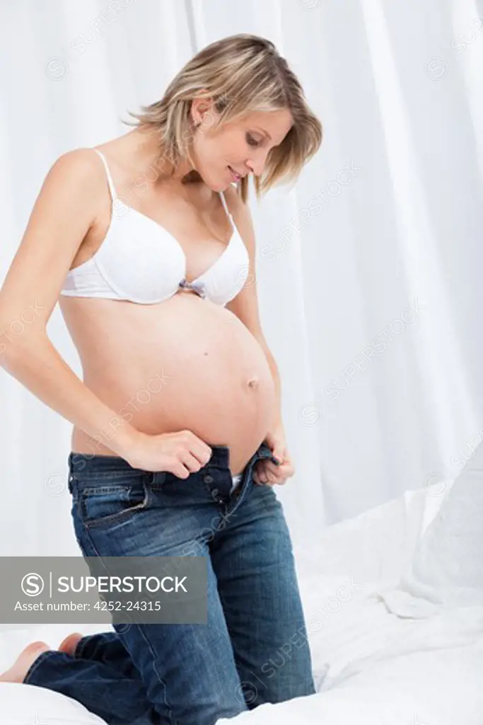 Pregnant woman jean