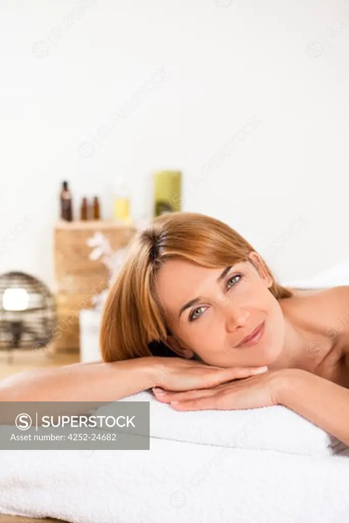 Woman relaxation thalassatherapy