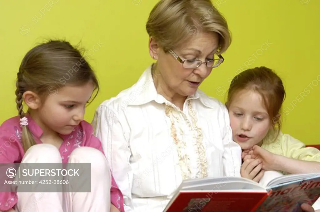 Senior woman adn grandchildren