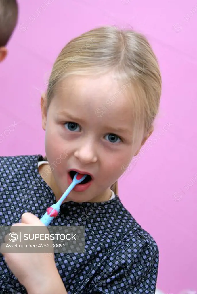 Girl dental hygiene.