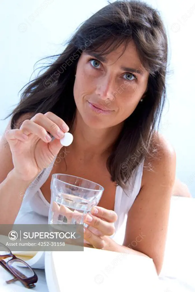 Woman aspirin