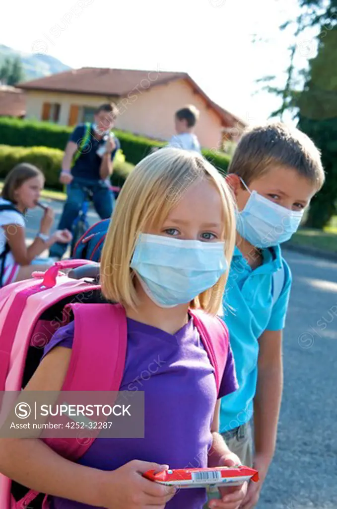 School kids anti-contagion masks