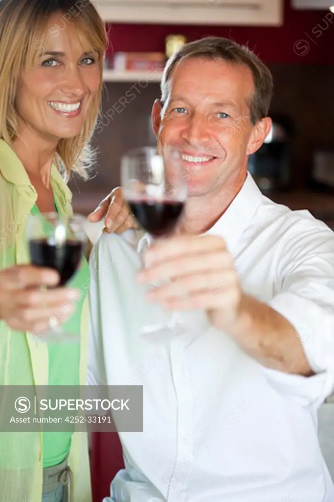 Couple red wine