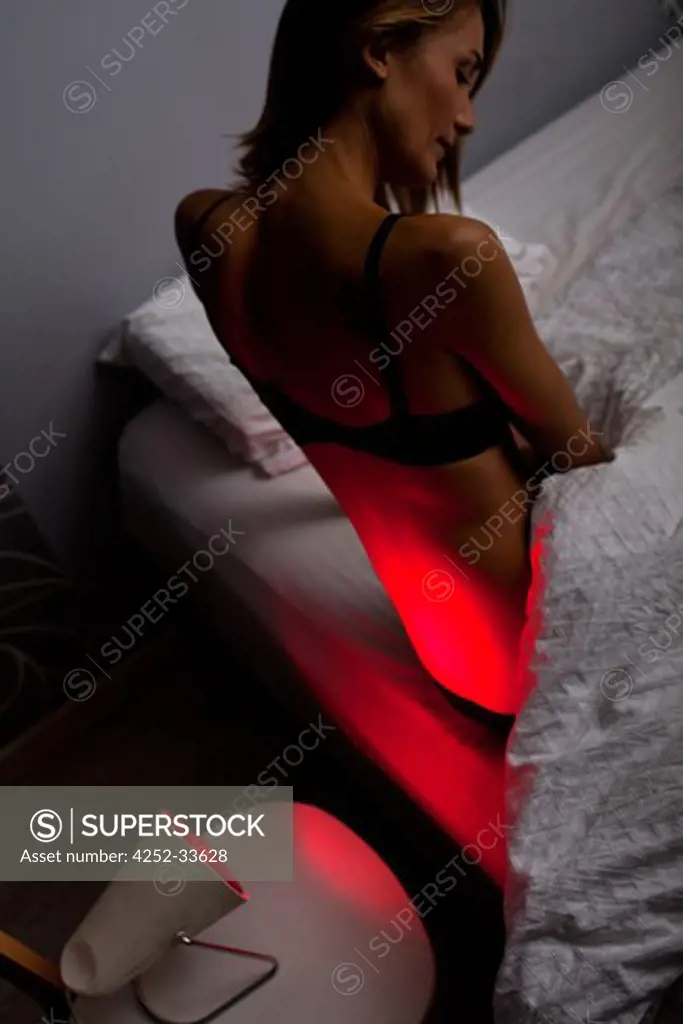 Woman heat treatment lamp