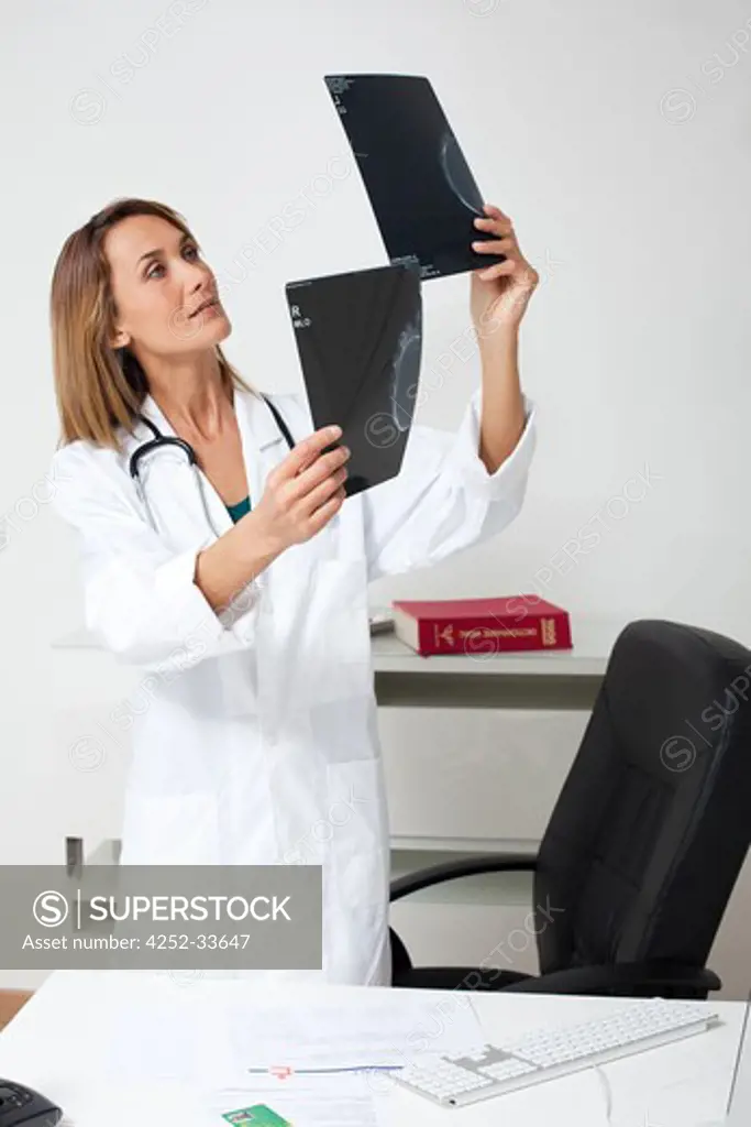Physician woman radiography