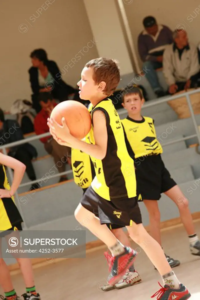 Children basketball
