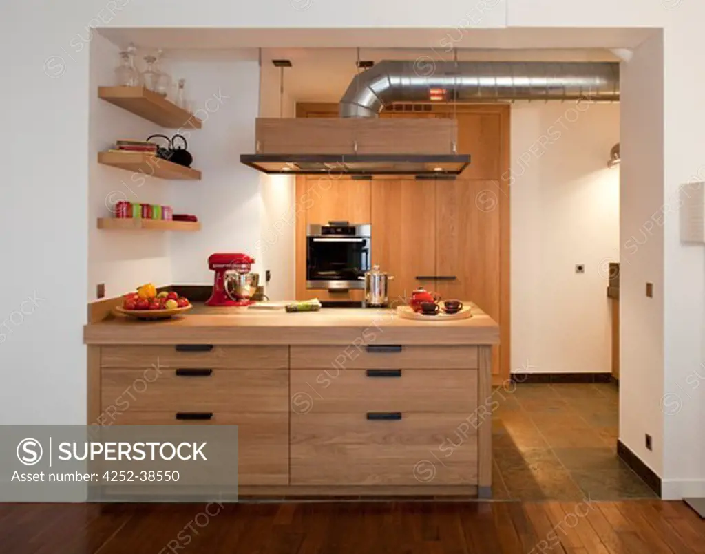 American equipped kitchen