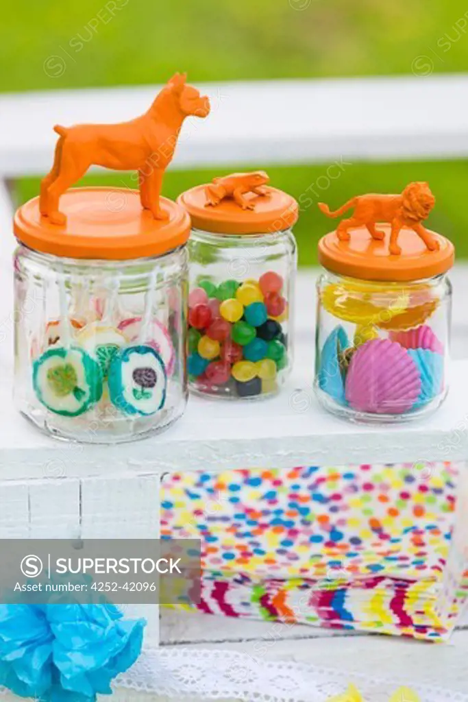 Animal jars with candies