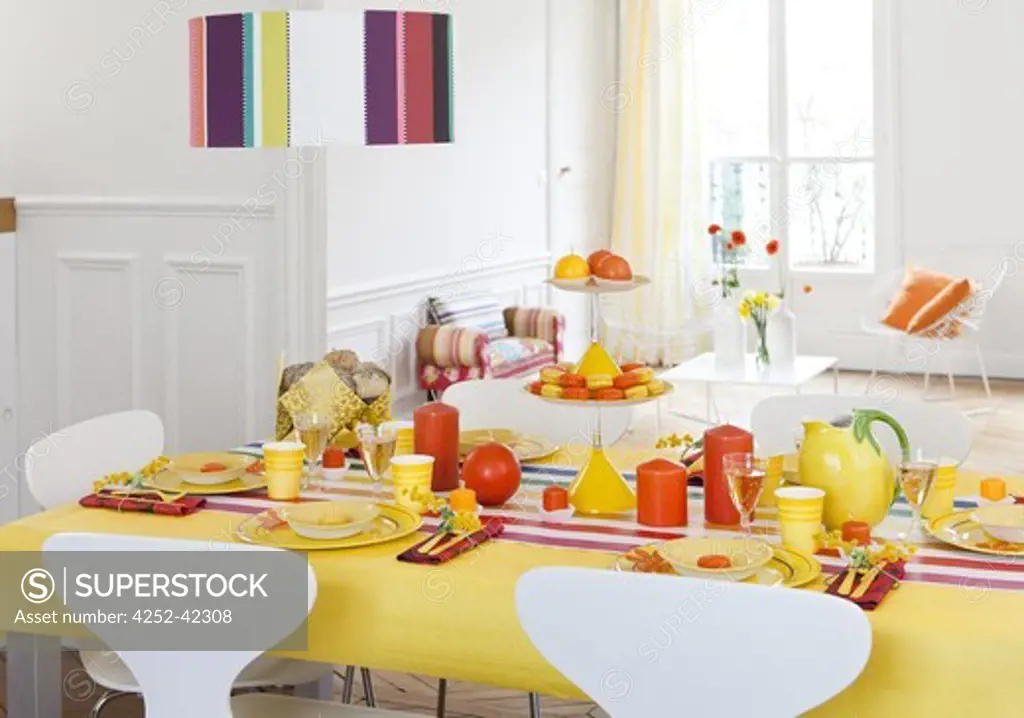 Yellow set table