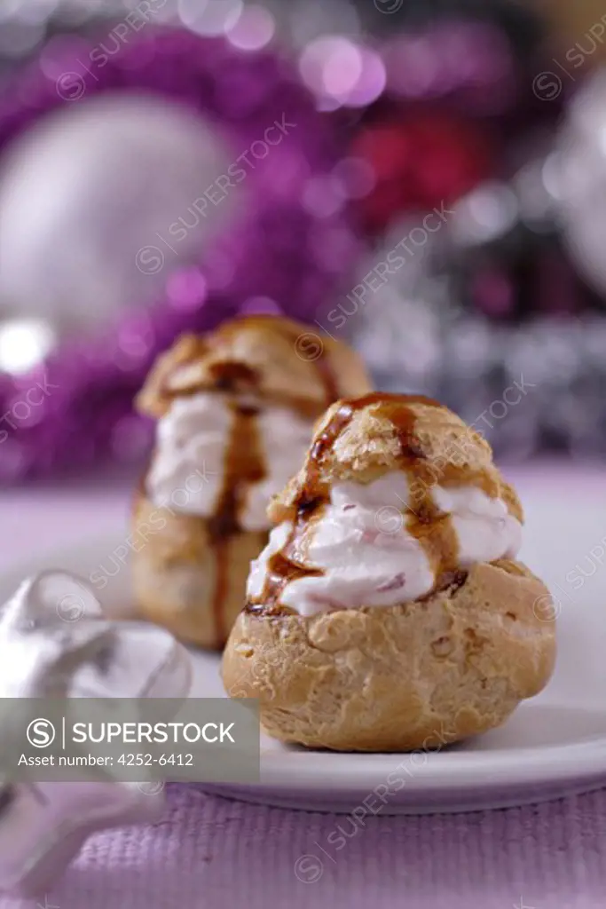 Candied poppy and caramel profiteroles