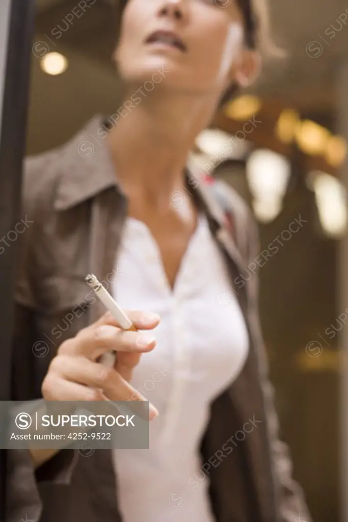Woman train tobacco