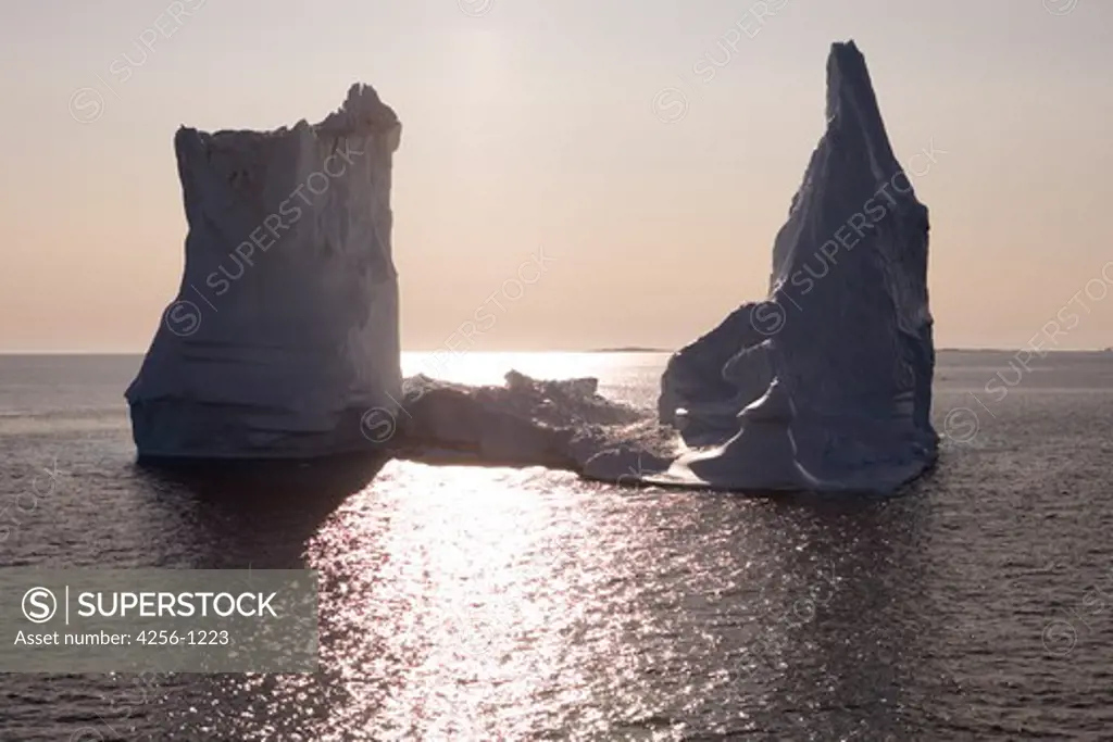 Iceberg from Ilulissat Kangerlua Icefjord seen from cruise ship MS Deutschland (Reederei Peter Deilmann),Ilulissat (Jakobshavn), Disko Bay, Kitaa, Greenland, Europe