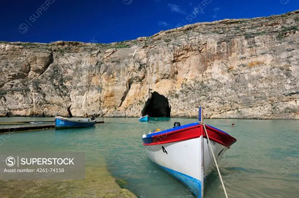 Inland Sea, Dwejra Bay, Saint Lawrence, Gozo island, Malta, Europe