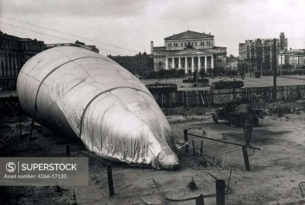 Balloon at the Bolshoi Theatre in Moscow. 1942 by Anonymous  /Russian State Film and Photo Archive, Krasnogorsk/1942/Photograph/Russia/History