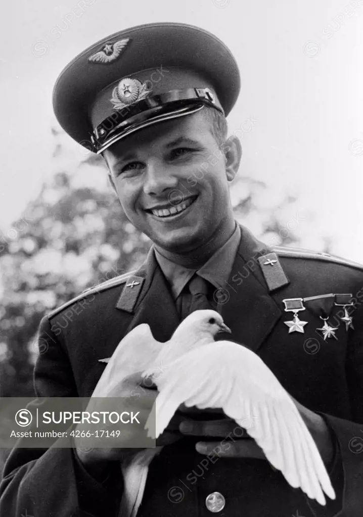 The cosmonaut Yuri Gagarin (1934-1968) by Anonymous  /Russian State Film and Photo Archive, Krasnogorsk/1963-1964/Photograph/Russia/Portrait