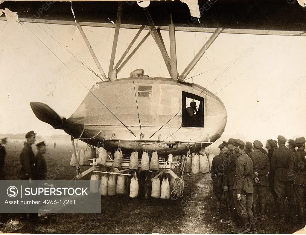 Aeronautic Machine by Otsup, Pyotr Adolfovich (1883-1963)/Russian State Film and Photo Archive, Krasnogorsk/1920s/Photograph/Russia/History