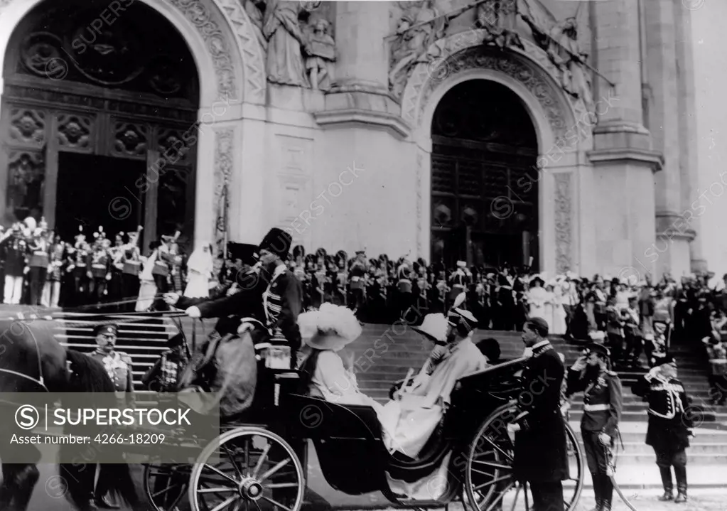 Departure of the Tsar Nicholas II with Grand Duchesses from the Cathedral of Christ the Saviour in Moscow by Photo studio K. von Hahn  /Russian State Film and Photo Archive, Krasnogorsk/1912/Silver Gelatin Photography/Russia/History,Tsar's Family. House o
