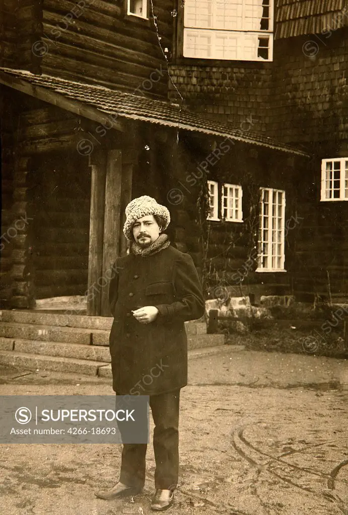 Author Leonid Andreyev at his House in Vammelsuu by Bulla, Karl Karlovich (1853-1929)/State Museum of History, Moscow/1909/Silver Gelatin Photography/Russia/Portrait