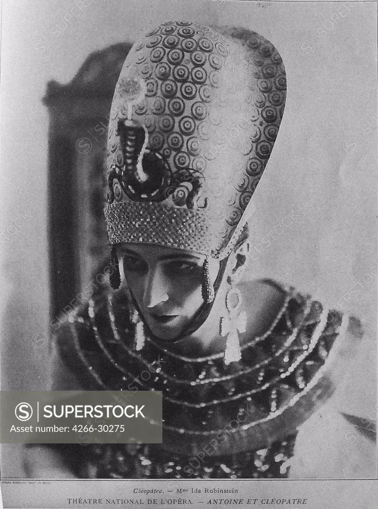 Ida Rubinstein as Cleopatra in the ballet Antoine et Cleopatre by Florent Schmitt / Anonymous   / Photograph / c. 1920/ Private Collection / Opera, Ballet, Theatre