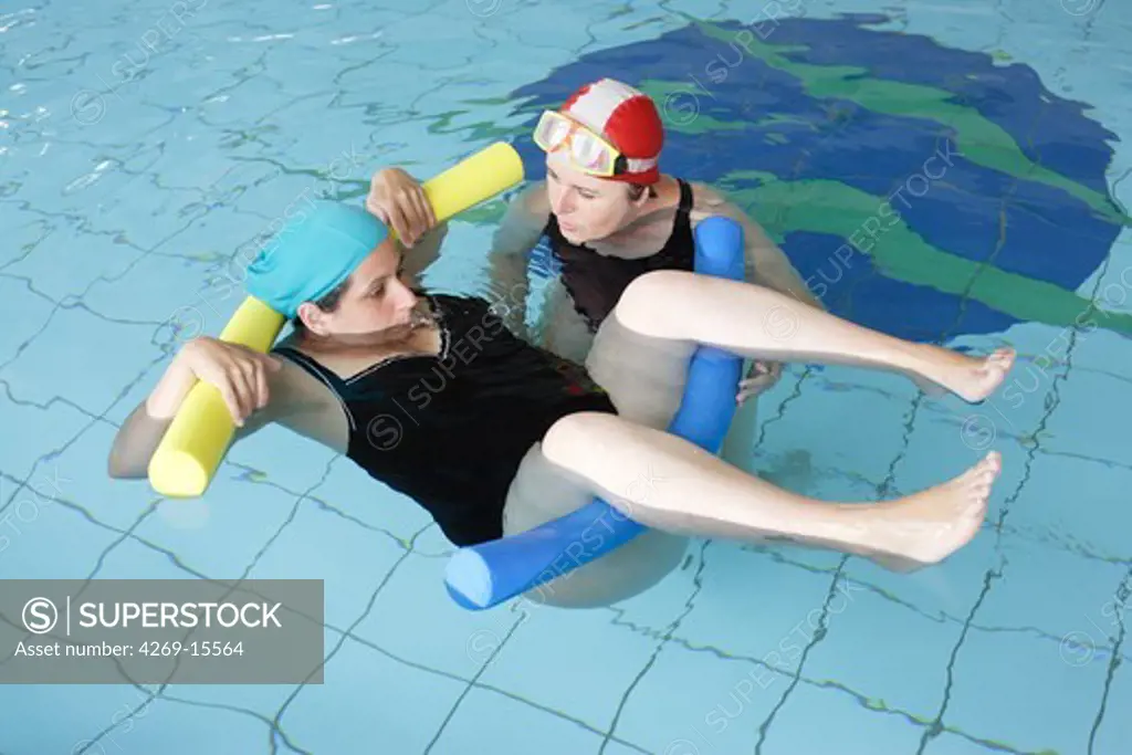 Delivery preparation with midwife in swimming pool. Hospital of Saintonge, Saintes, France.