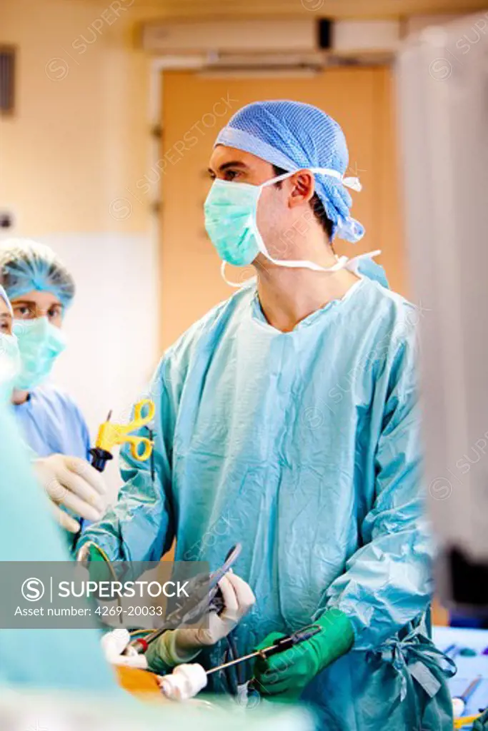 Partial removal of a liver from a living donor by laparoscopy for a transplantation. Department of Surgery of Pr Olivier Soubrane. St Antoine hospital, Paris.