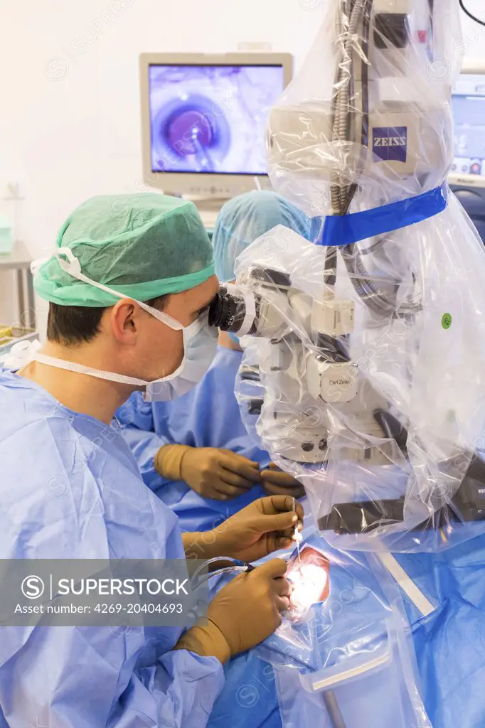 Cataract surgery femtosecond laser, Here, the second stage of the intervention, installation of the intraocular implant, Bordeaux hospital, France.