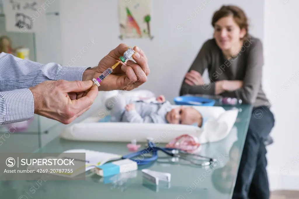 3 month old baby receiving Infanrix Hexa ® vaccination.