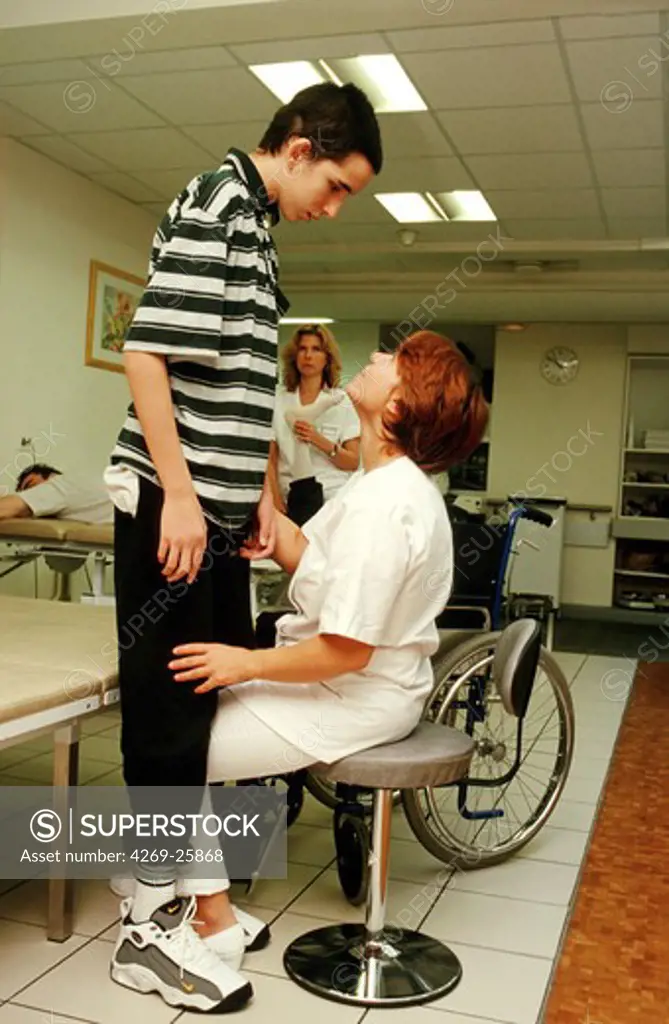 Disabled person. Functional rehabilitation department Kinesitherapy Head injury Hemiplegic
