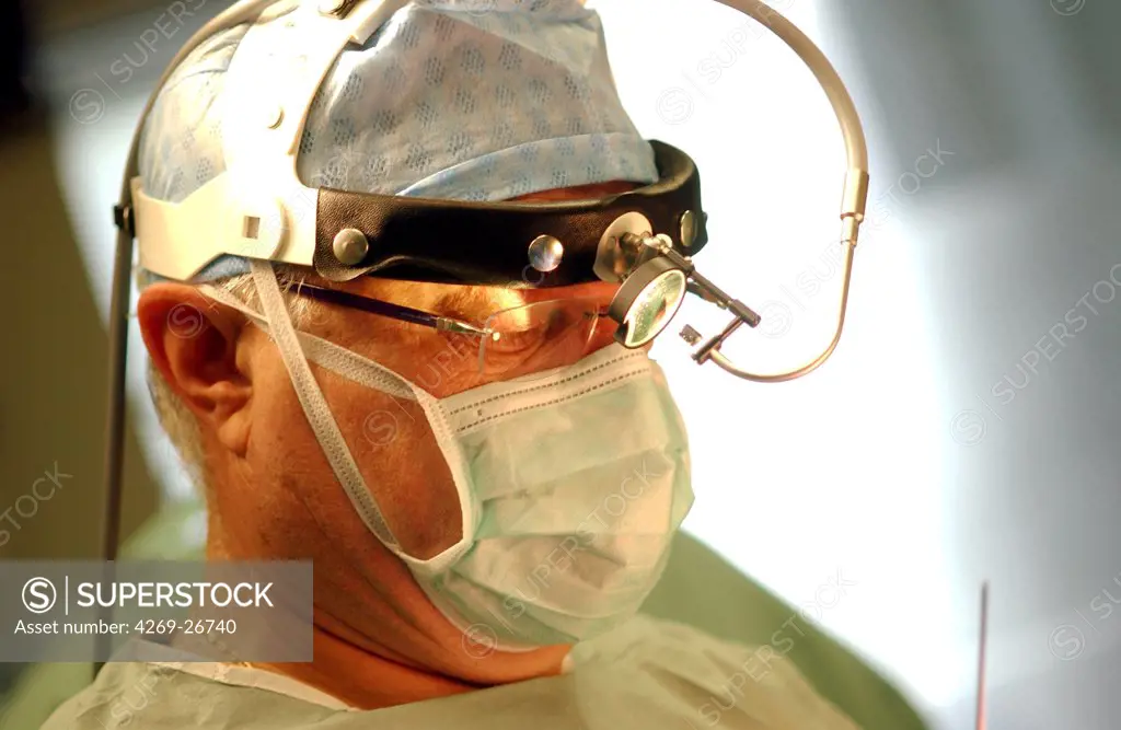 Surgery. Operating theater Surgeon