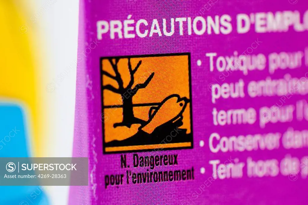 'Dangerous for the environment' warning sign, on products that are toxic.