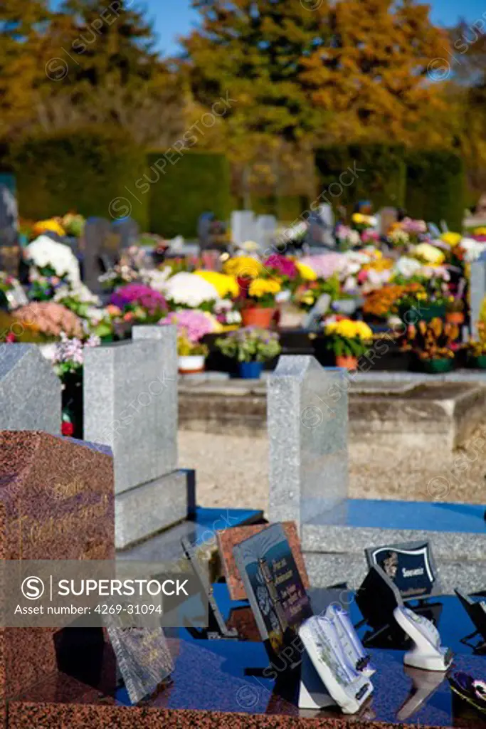 Cemetery. Graves in cemetery.