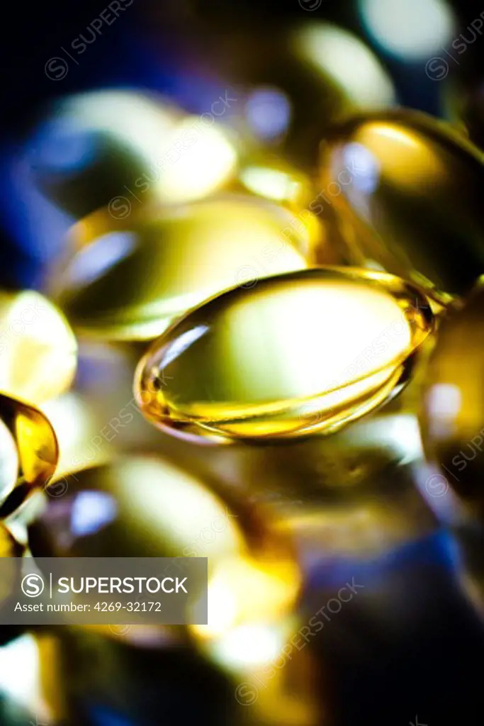Nutritional supplements. Liquid nutritional supplements in capsules.