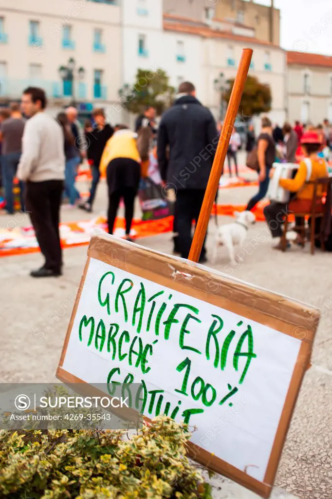 Free Flea market in Angouleme, France