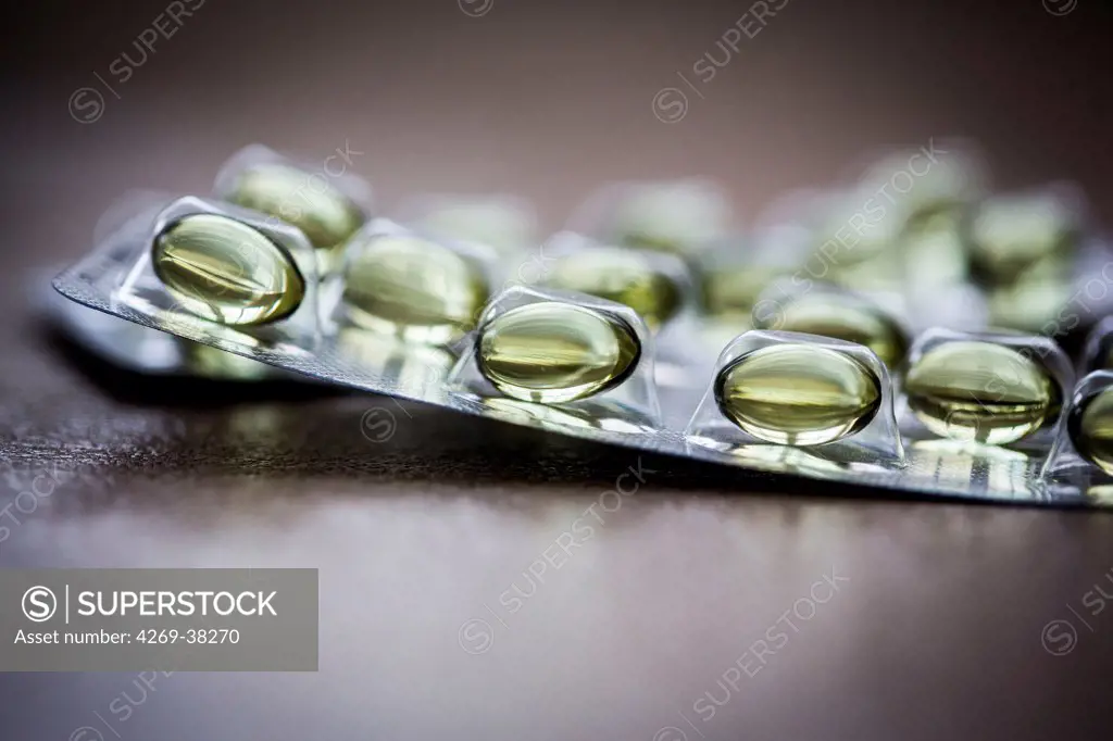 Nutritional supplements, Liquid nutritional supplements in capsules.