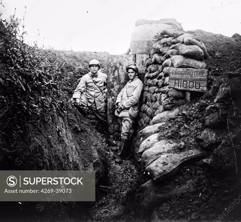 French soldiers in a trench, Observatoire du Hibou, in 1917, Vassogne, Aisne, France.